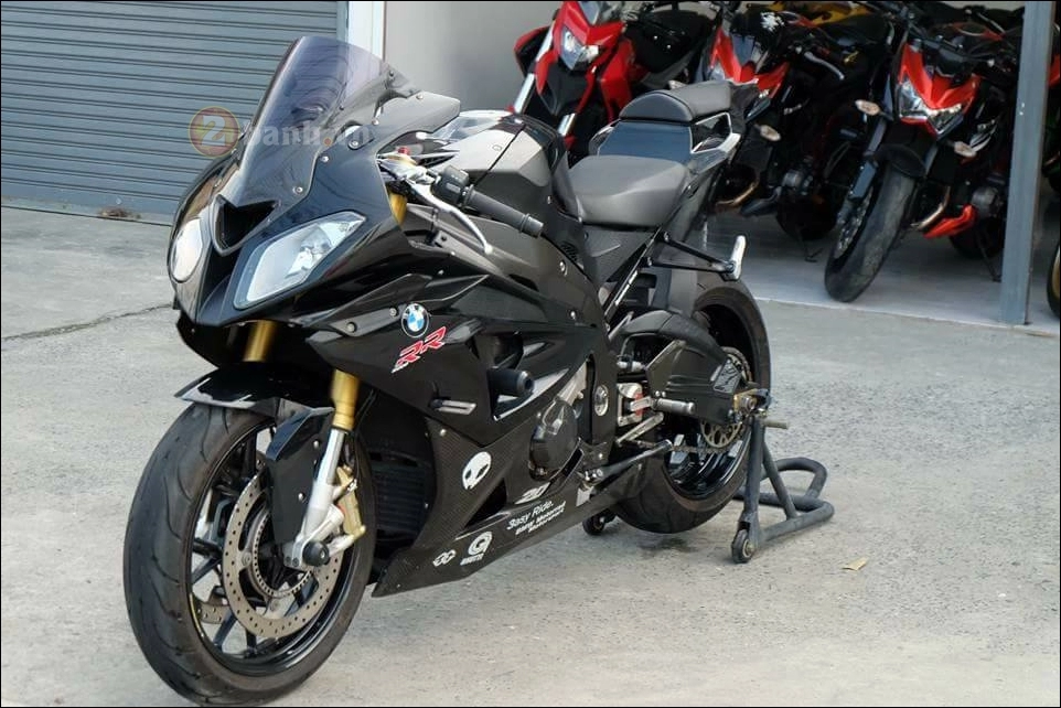 Bmw s1000rr căng đét cùng phiên bản full black limited