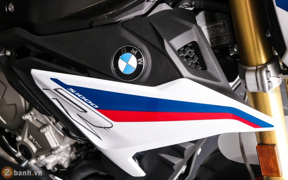 Cận cảnh bmw s1000r 2018 full option có giá từ 529 triệu vnd tại việt nam