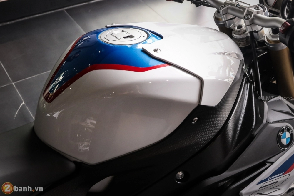 Cận cảnh bmw s1000r 2018 full option có giá từ 529 triệu vnd tại việt nam