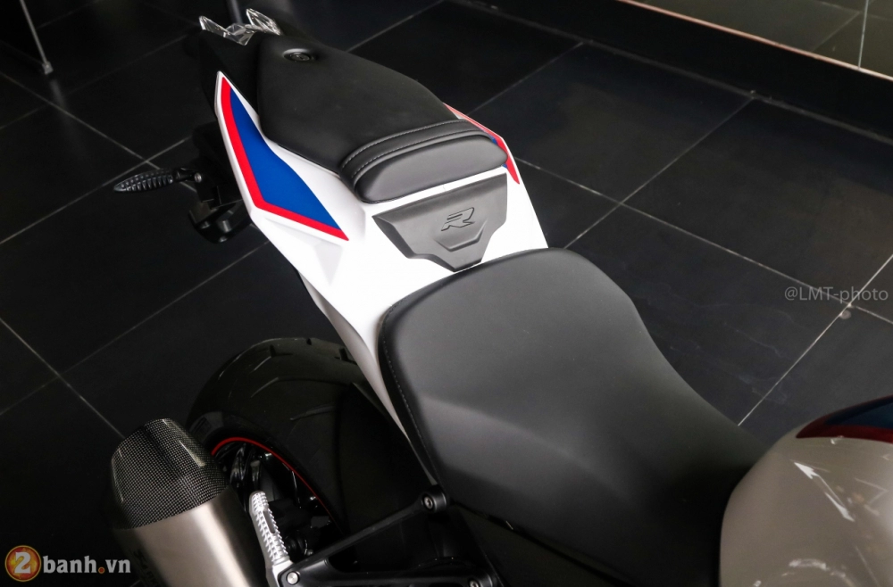 Cận cảnh bmw s1000r 2018 full option có giá từ 529 triệu vnd tại việt nam