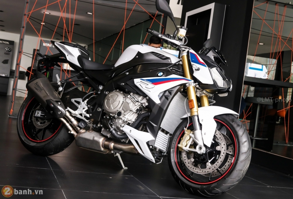 Cận cảnh bmw s1000r 2018 full option có giá từ 529 triệu vnd tại việt nam