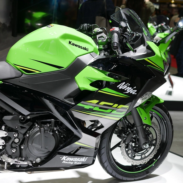 Cận cảnh chi tiết kawasaki ninja 400 2018 tại triển lãm motor tokyo 2017