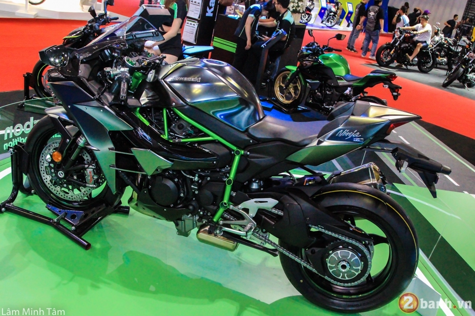 Cận cảnh siêu phẩm kawasaki ninja h2 carbon đầu tiên xuất hiện tại vn