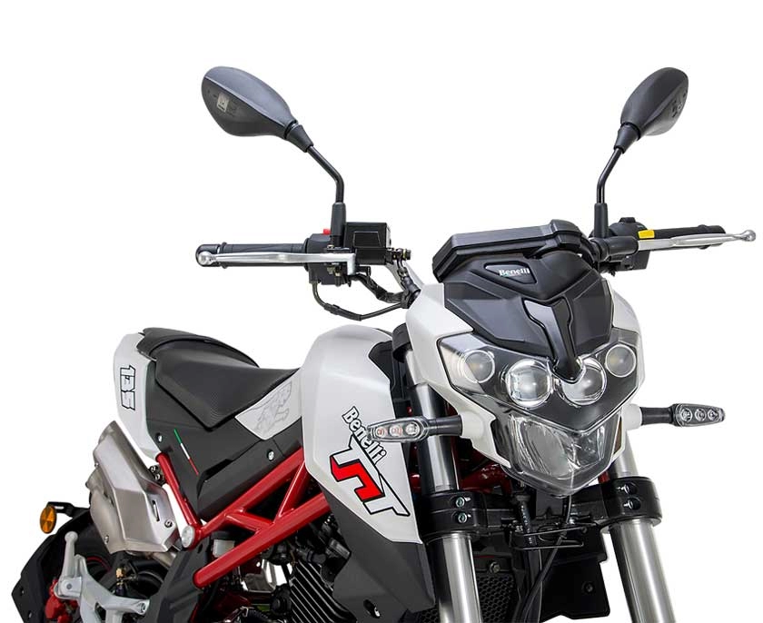 Cặp đôi stunter biểu diễn benelli tnt135 đầy điêu luyện với nhiều góc nhìn