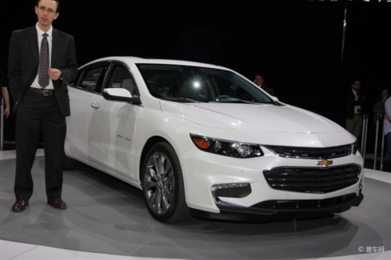 Chevrolet malibu mới ra mắt tại new york auto show 2015