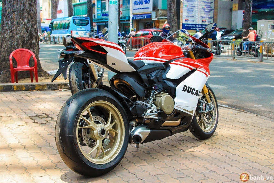 Chi tiết ducati 1299 panigale s anniversario phiên bản giới hạn đầu tiên tại việt nam