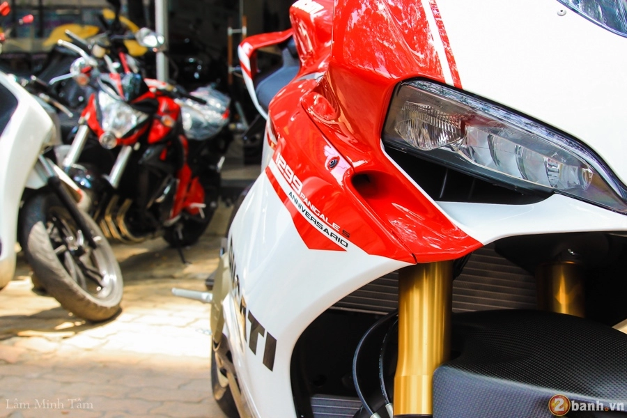 Chi tiết ducati 1299 panigale s anniversario phiên bản giới hạn đầu tiên tại việt nam