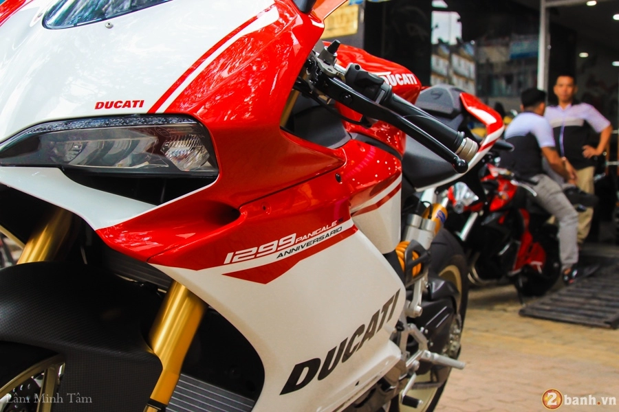 Chi tiết ducati 1299 panigale s anniversario phiên bản giới hạn đầu tiên tại việt nam