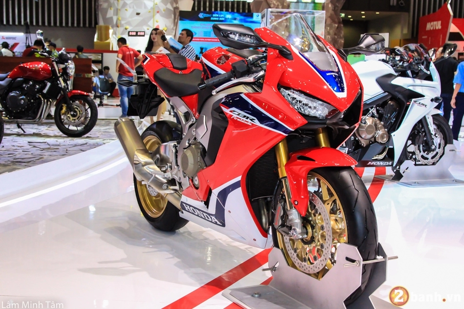 Chi tiết honda cbr1000rr fireblade sp 2017 đầu tiên tại việt nam