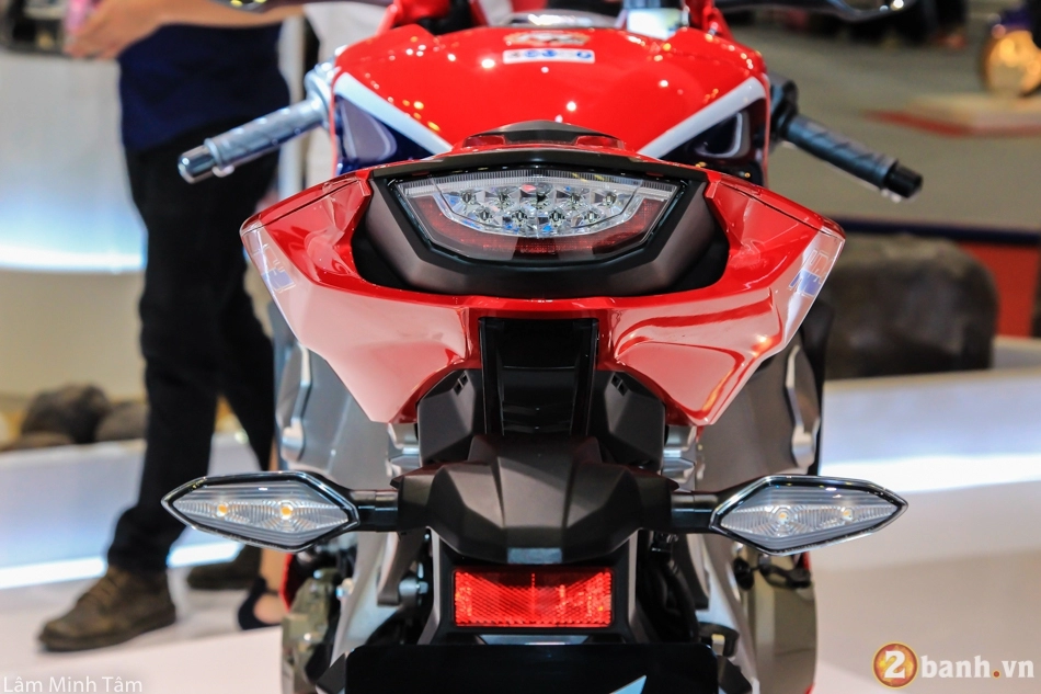 Chi tiết honda cbr1000rr fireblade sp 2017 đầu tiên tại việt nam