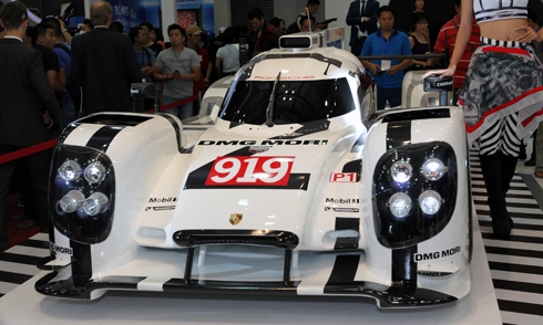  chi tiết porsche 919 hybrid đến việt nam 