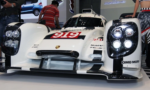  chi tiết porsche 919 hybrid đến việt nam 