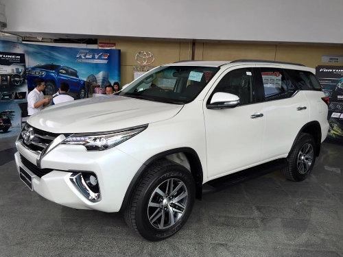 Chi tiết toyota fortuner 2016 giá 762 triệu đồng