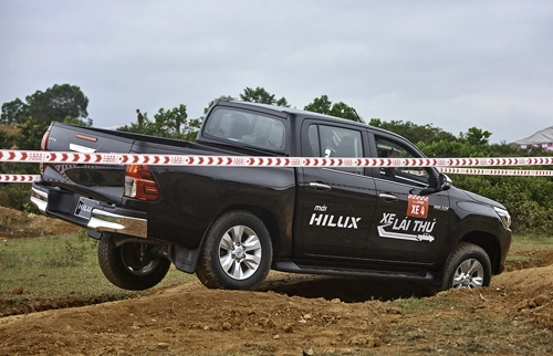  chi tiết toyota hilux mới tại vietnam motor show 2016 