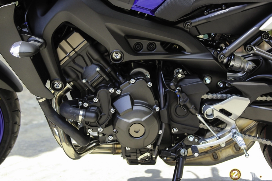 Chi tiết yamaha mt-09 2017 được bán tại thị trường việt nam với giá 340 triệu đồng