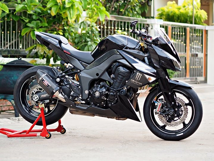 Chiêm ngưỡng vẻ đẹp kì cựu của kawasaki z1000 vang danh một thời