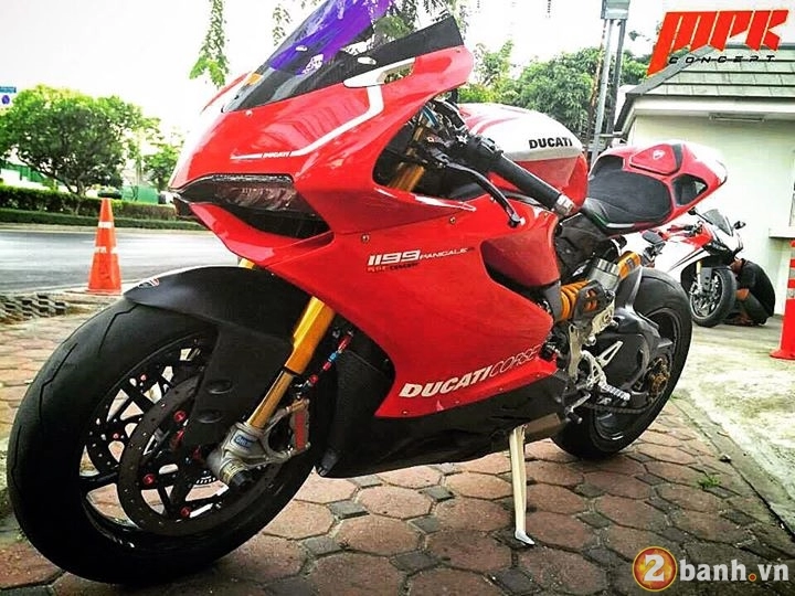 Đã khủng nay còn đỉnh hơn với chiếc ducati 1199 panigale r độ