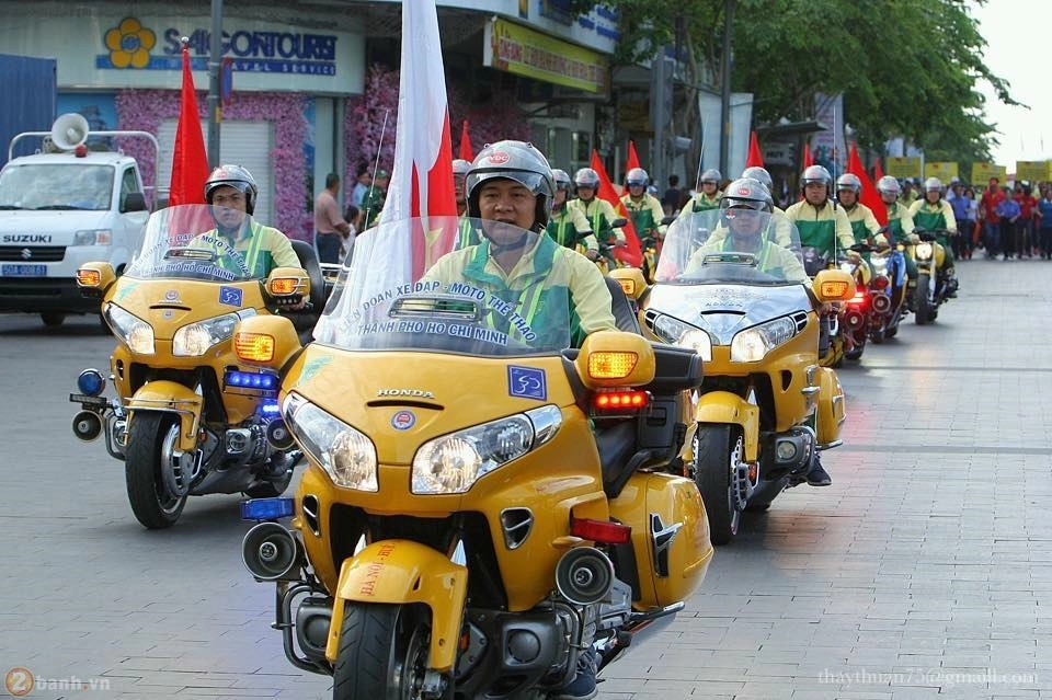 Dàn mô tô khủng tham gia dẫn đoàn trong ngày hội vì thể thao