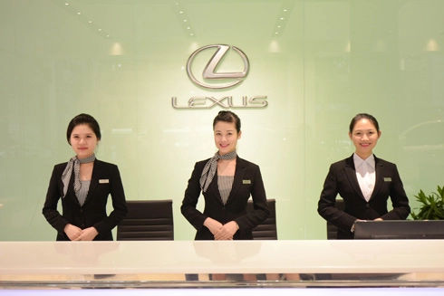  đẳng cấp showroom đầu tiên của lexus việt nam 