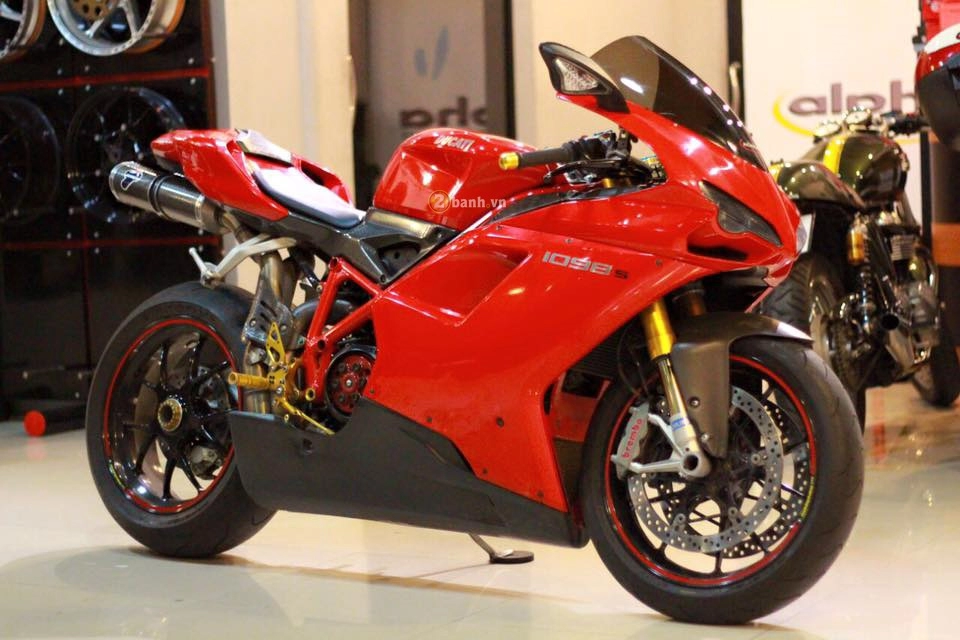 Ducati 1098s vẻ đẹp đầy quyến rũ với bản độ nhẹ nhàng