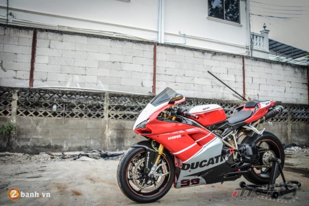 Ducati 1198s đầy hiệu năng trong bản độ cực kì ấn tượng của biker thái