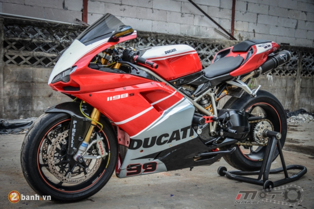 Ducati 1198s đầy hiệu năng trong bản độ cực kì ấn tượng của biker thái