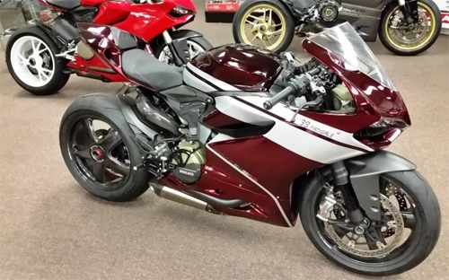  ducati 1199 panigale mạ crôm màu đỏ 