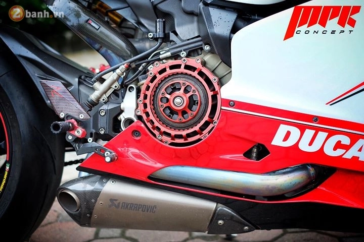 Ducati 1199s hấp dẫn hơn với sự nâng cấp đầy xa xỉ