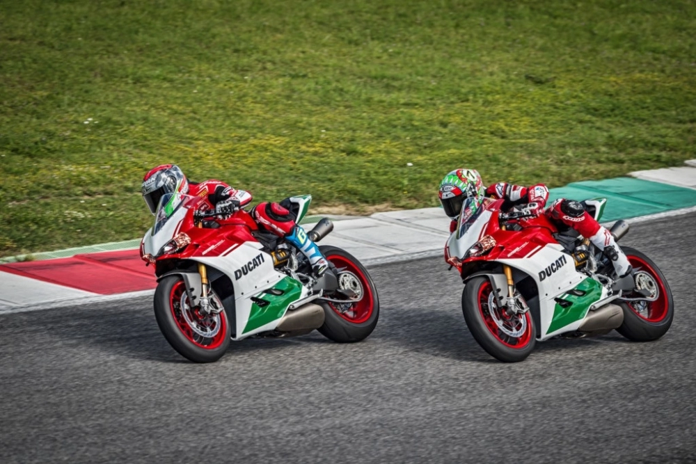 Ducati 1299 panigale r final edition-phiên bản cuối cùng động cơ 2 xy-lanh 8 v