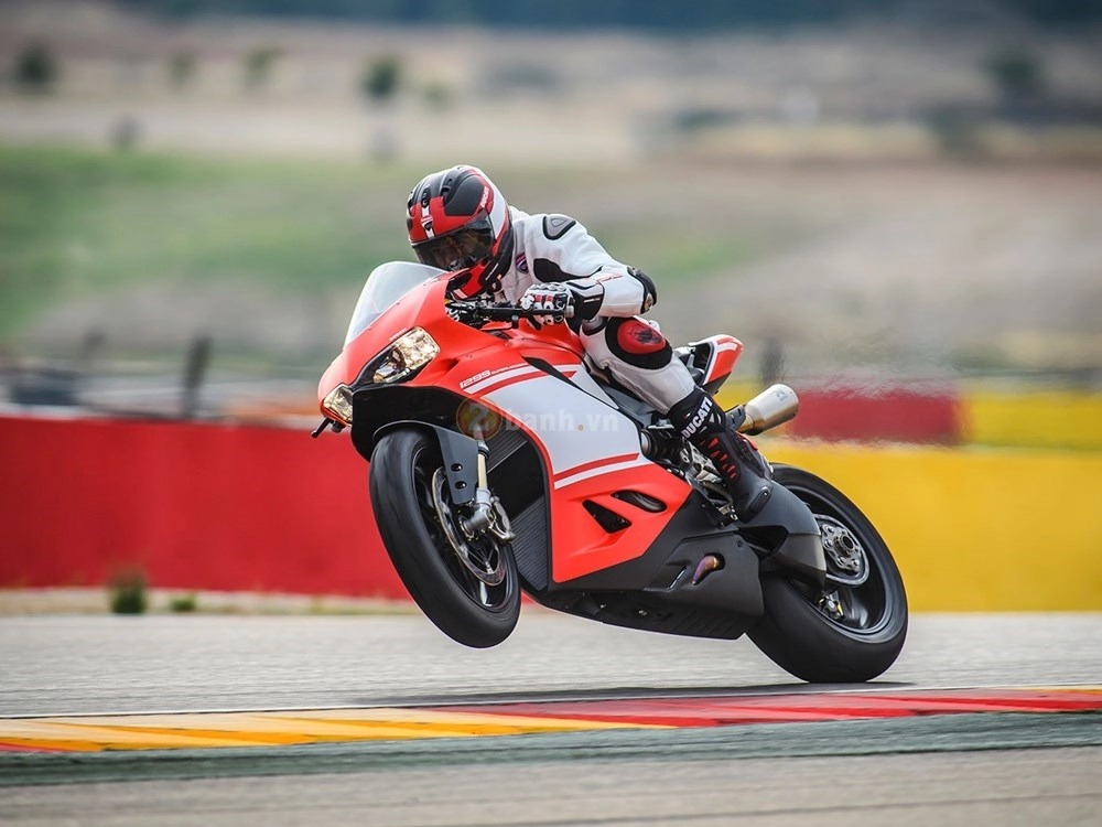 Ducati 1299 superleggera phiên bản cao cấp giới hạn có giá hơn 2 tỷ đồng