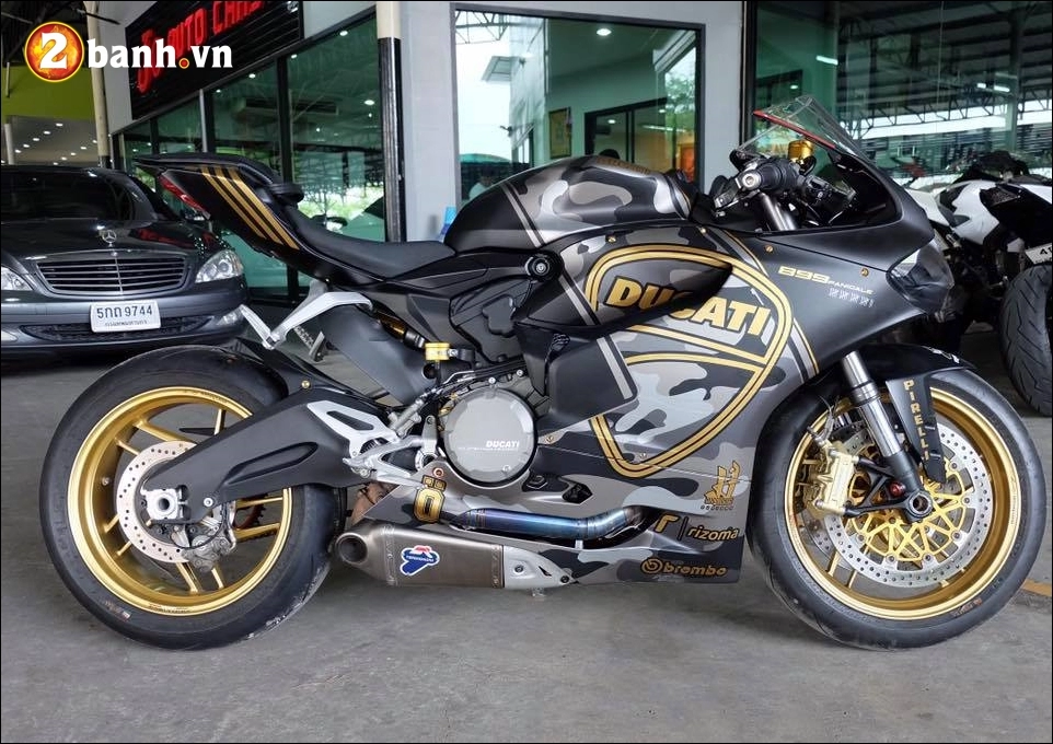 Ducati 899 panigale độ nổi bật đến ấn tượng cùng version camo