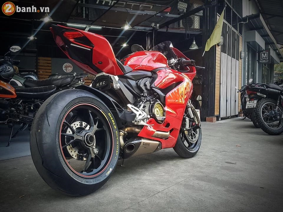 Ducati 959 panigale đẹp tinh tế với dàn chân 1 gắp