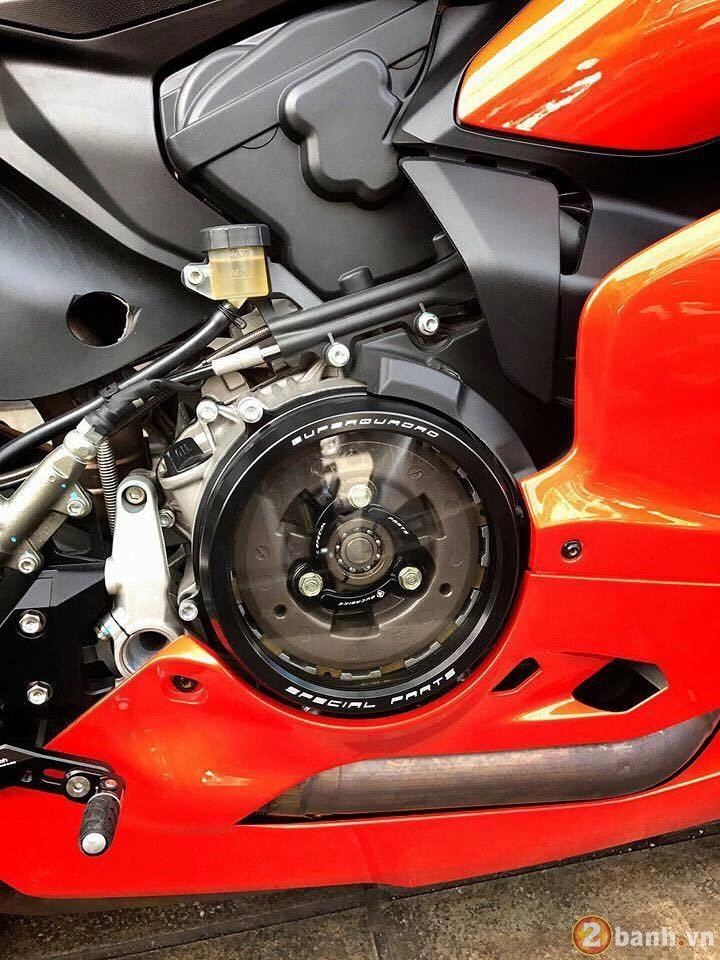 Ducati 959 panigale độ khủng của nữ biker thái lan