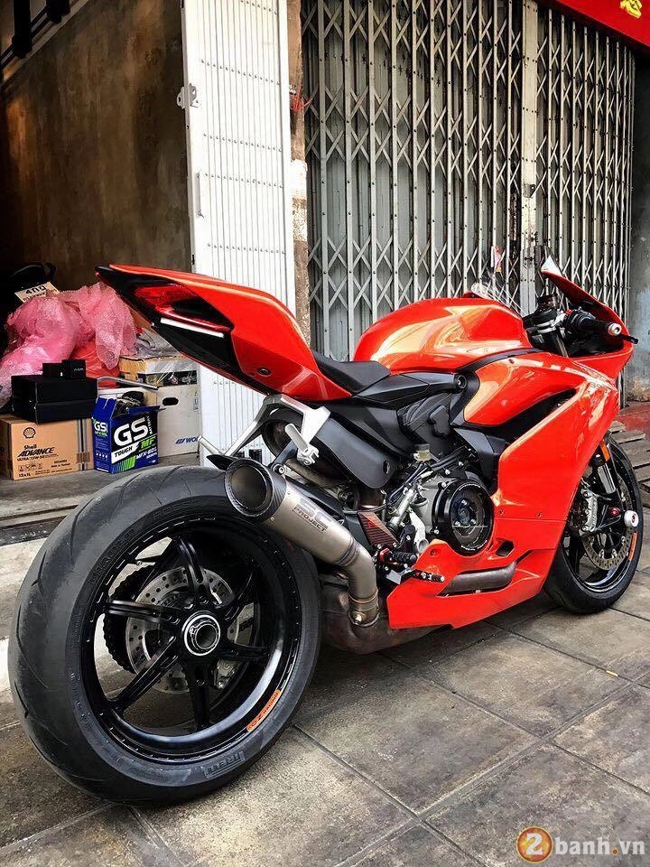 Ducati 959 panigale độ khủng của nữ biker thái lan