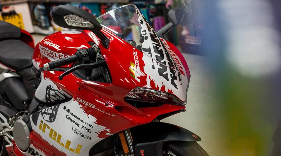 Ducati 959 panigale lột xác phong cách pirelli