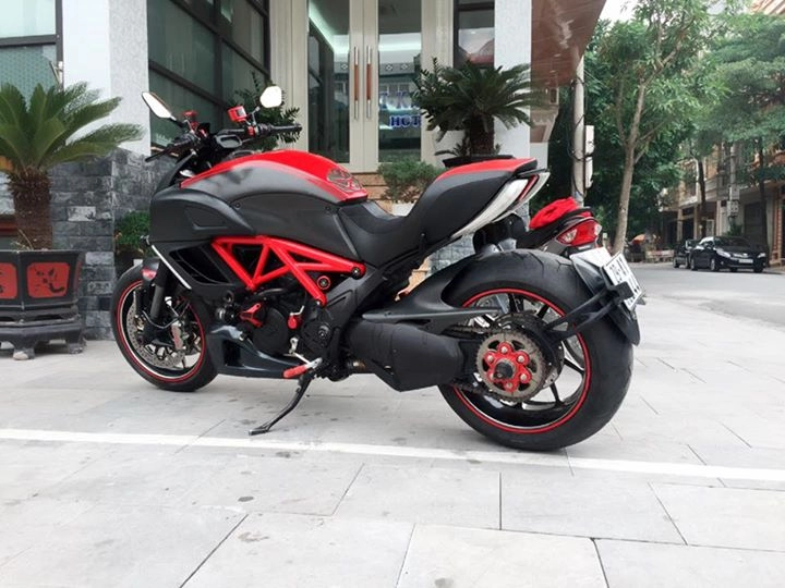 Ducati diavel carbon chất nhất vịnh bắc bộ