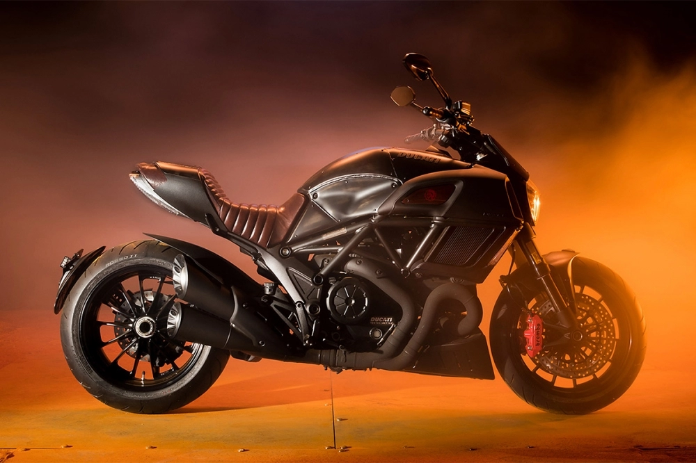 Ducati diavel diesel sự pha trộn hoàn hảo của quá khứ và yếu tố tương lai