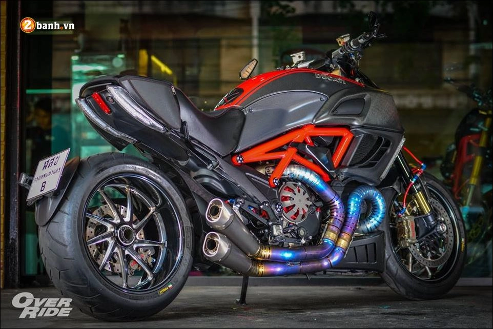 Ducati diavel huyền thoại bóng đêm sự trở lại đầy ma mị