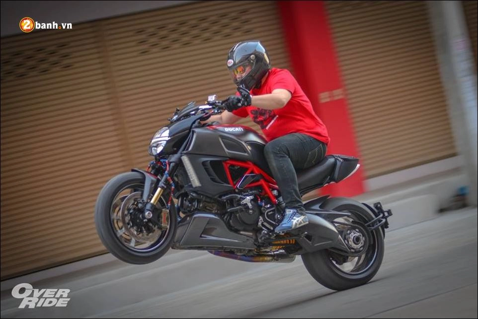 Ducati diavel huyền thoại bóng đêm sự trở lại đầy ma mị