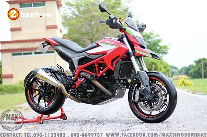 Ducati hypermotard 821 chiến binh xa lộ