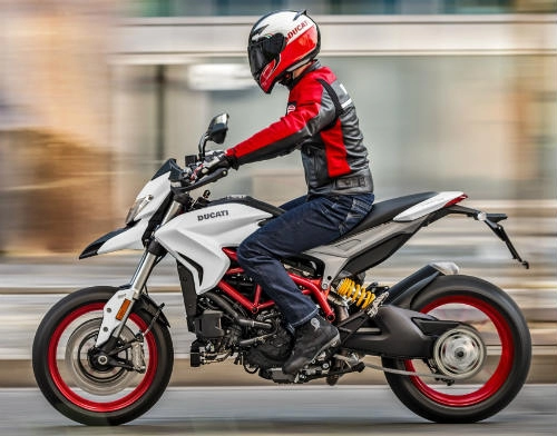 Ducati hypermotard 939 2018 sang chảnh trong bộ cánh mới