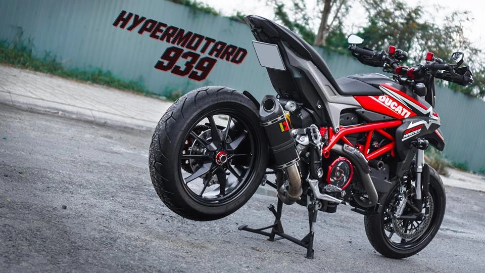 Ducati hypermotard 939 độ chất đến ngất trong từng chi tiết tại việt nam