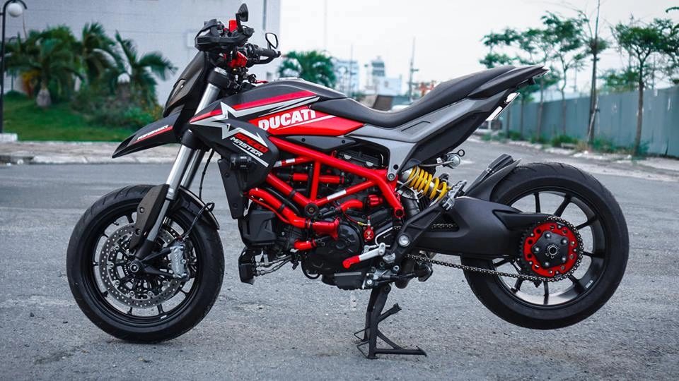 Ducati hypermotard 939 độ chất đến ngất trong từng chi tiết tại việt nam