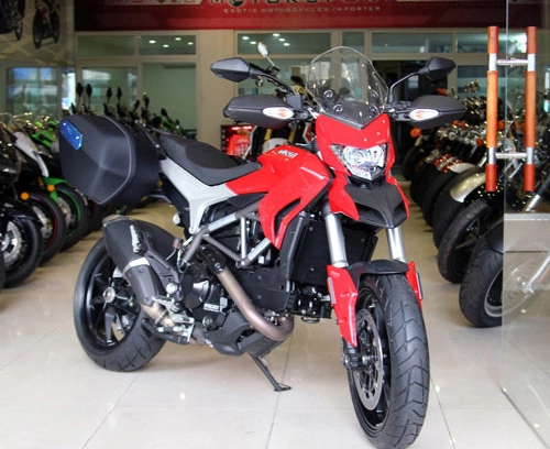  ducati hyperstrada đầu tiên tại việt nam 