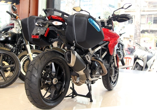  ducati hyperstrada đầu tiên tại việt nam 