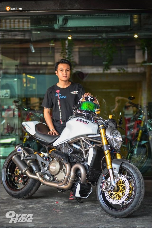 Ducati monster 1200s độ xứng danh quỷ đầu đàn gia đình monster