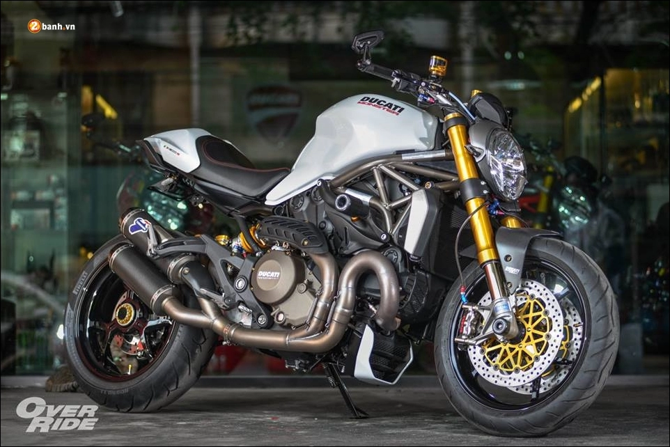 Ducati monster 1200s độ xứng danh quỷ đầu đàn gia đình monster