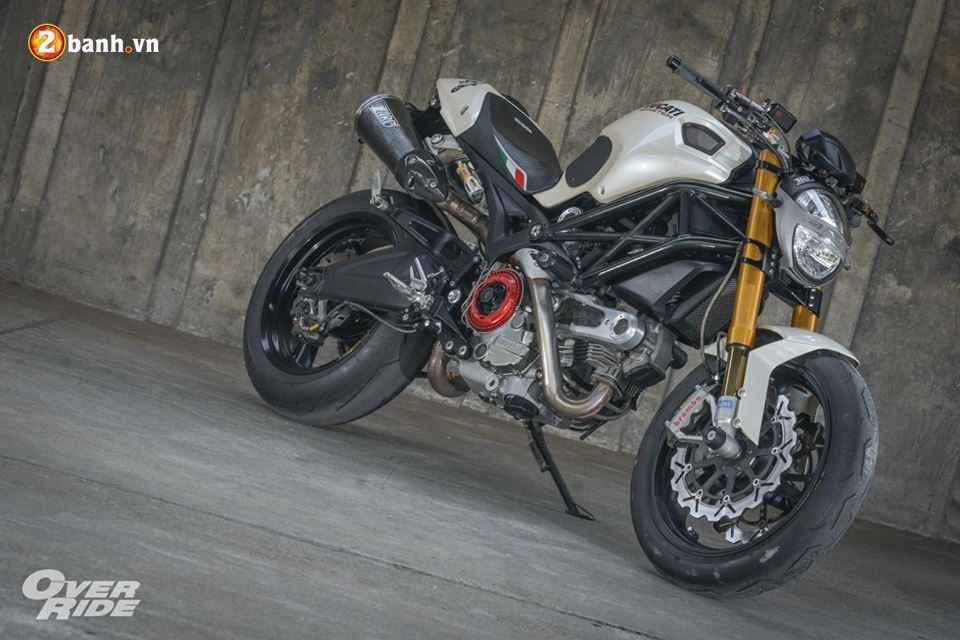 Ducati monster 696 con quái thú huyền thoại của nhà ducati