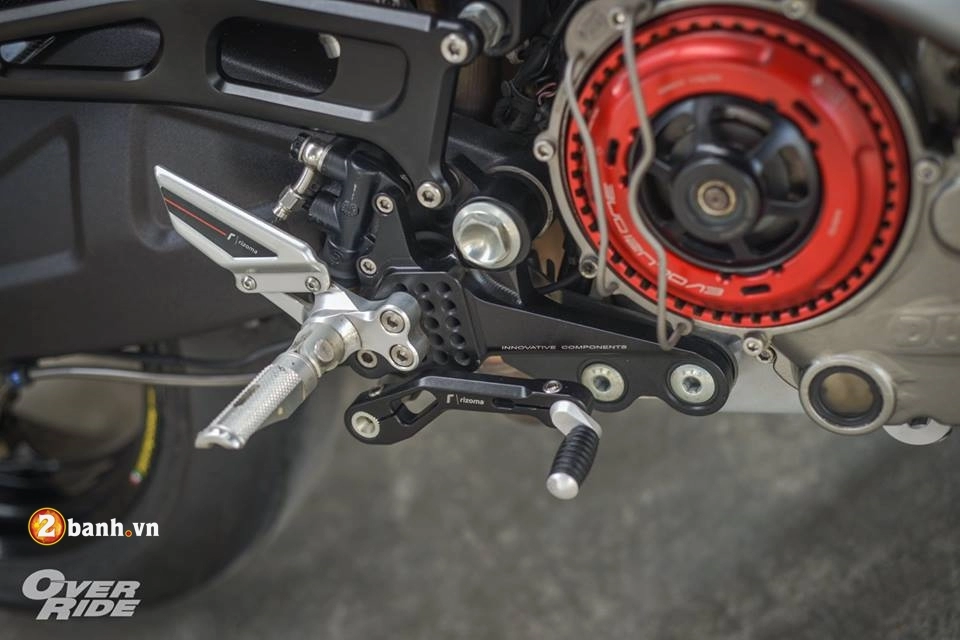 Ducati monster 696 con quái thú huyền thoại của nhà ducati