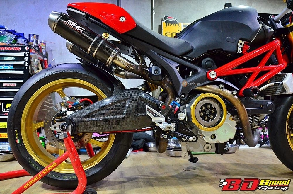 Ducati monster 795 đầy ấn tượng với bản độ còn dang dở